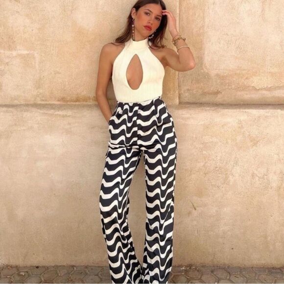 Zara Cream Bodysuit Knit Cut Out Halter Neck Size XL - Picture 4 of 9